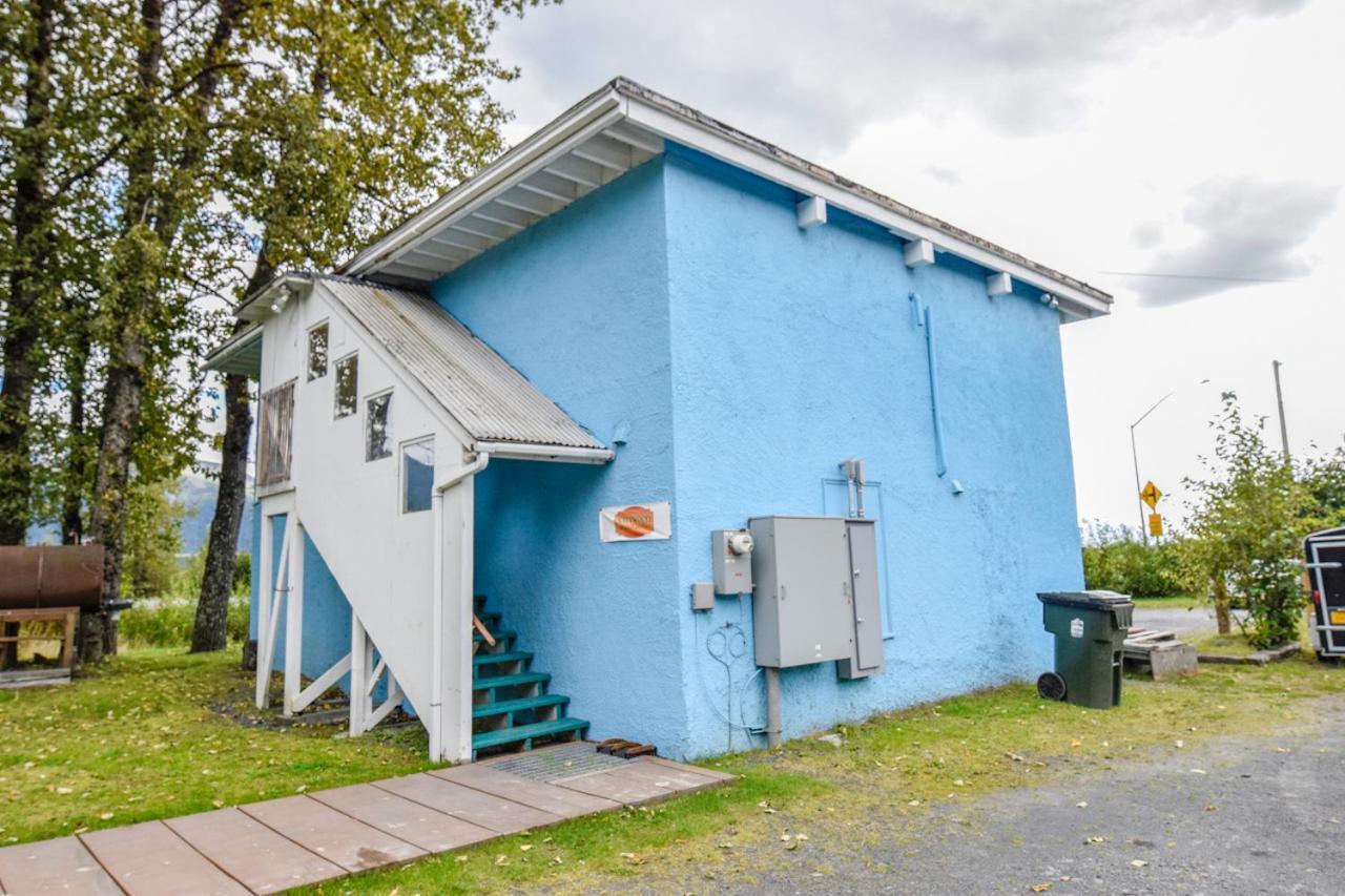 Brown & Hawkins Historical Apartments Seward Extérieur photo