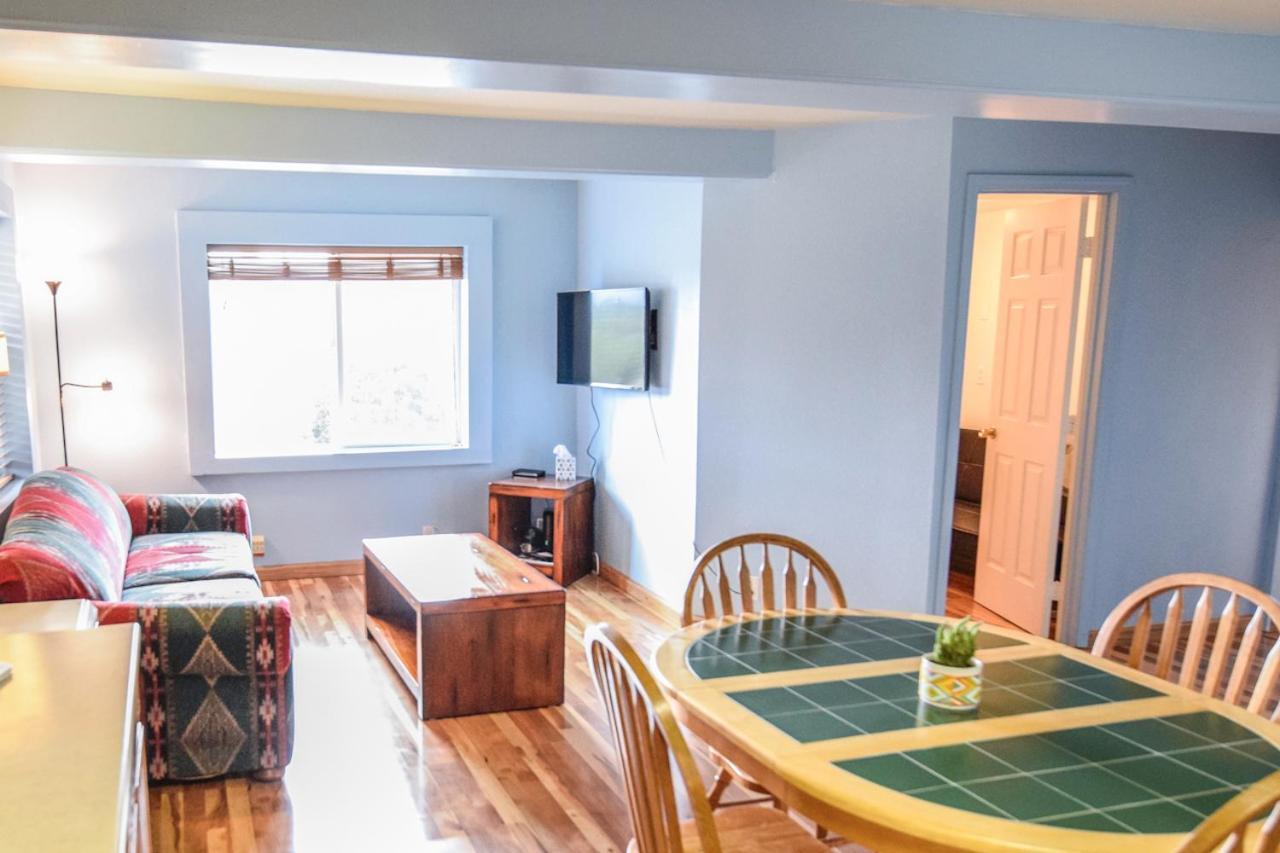 Brown & Hawkins Historical Apartments Seward Extérieur photo